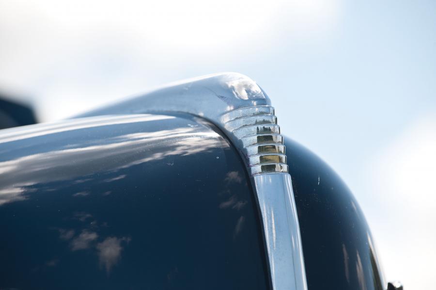  Ford DeLuxe Custom Convertible Coupe 1940 года  (фото 29 из 48)